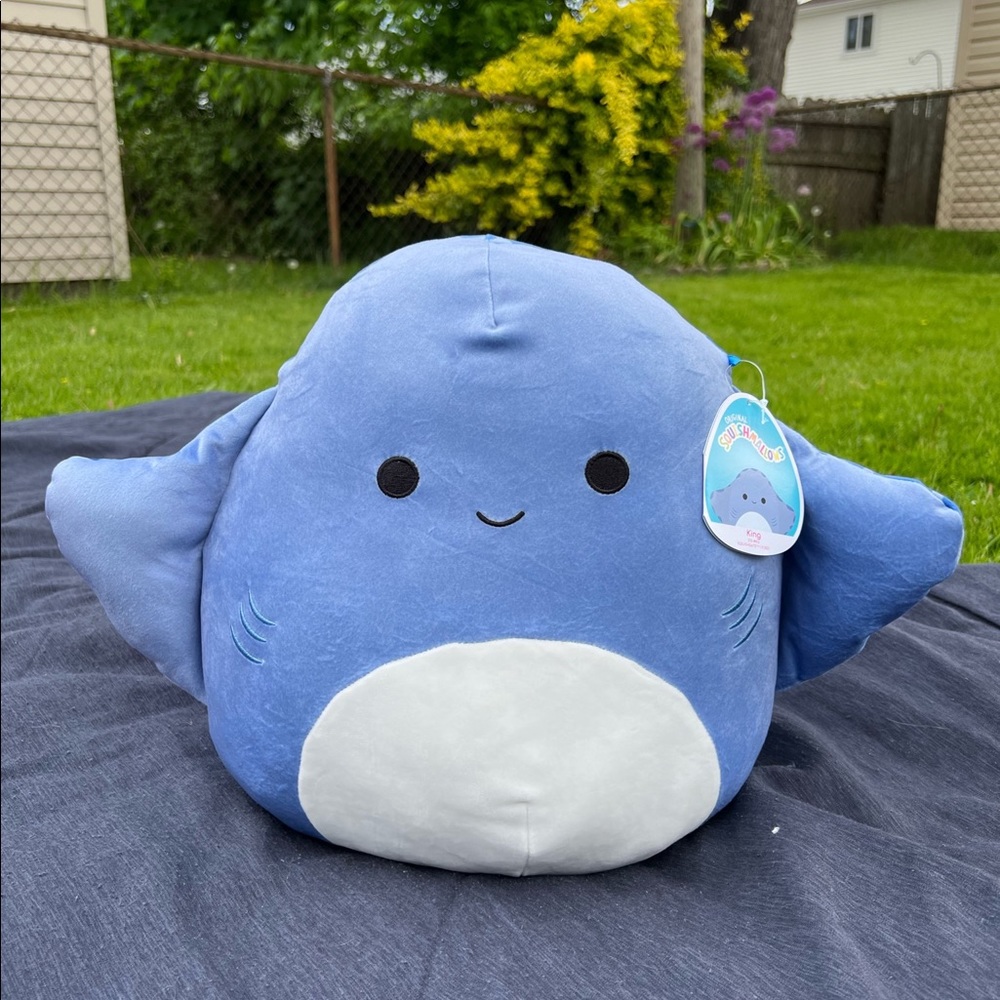 King 12” Stingray Squishmallow